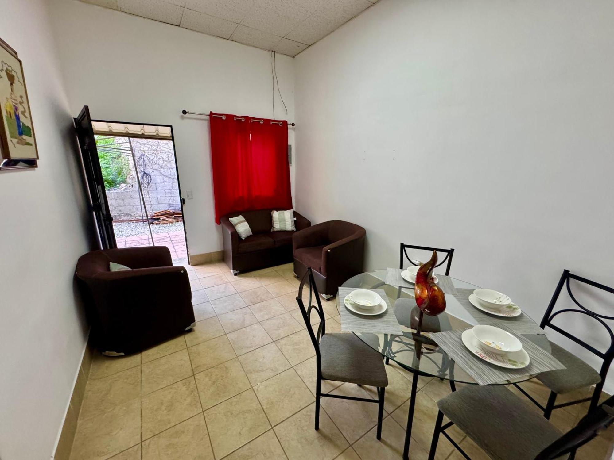 Hostal Inn 1 ฟลอเรส ภายนอก รูปภาพ